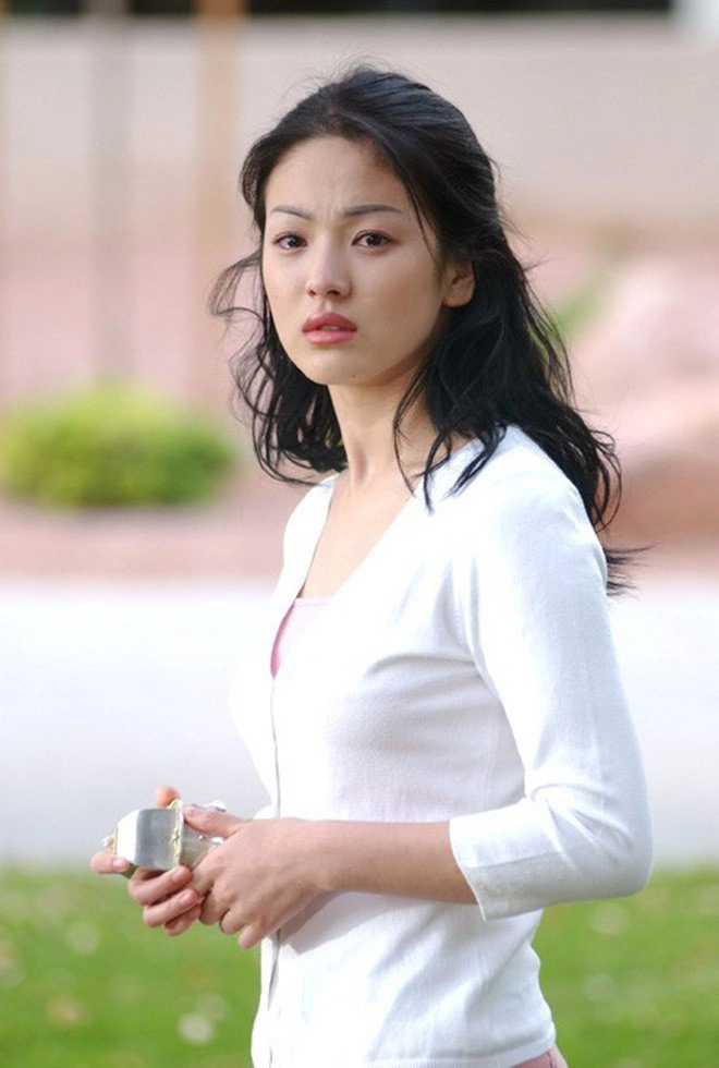 Đều là quốc bảo nhan sắc có mặt mộc đẹp đỉnh son ye jin vẫn lép vế trướcsong hye kyo - 16