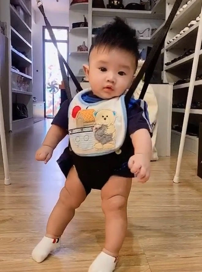 Diệp lâm anh từng bị nghi đập mặt xây lại nhìn nhan sắc 2 nhóc tỳ mới rõ sự thật - 10