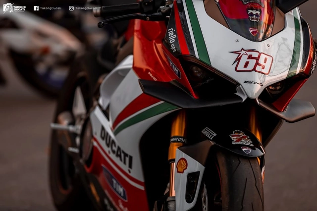 Ducati paingale v4 s độ ấn tượng với phong cách của nicky hayden - 1