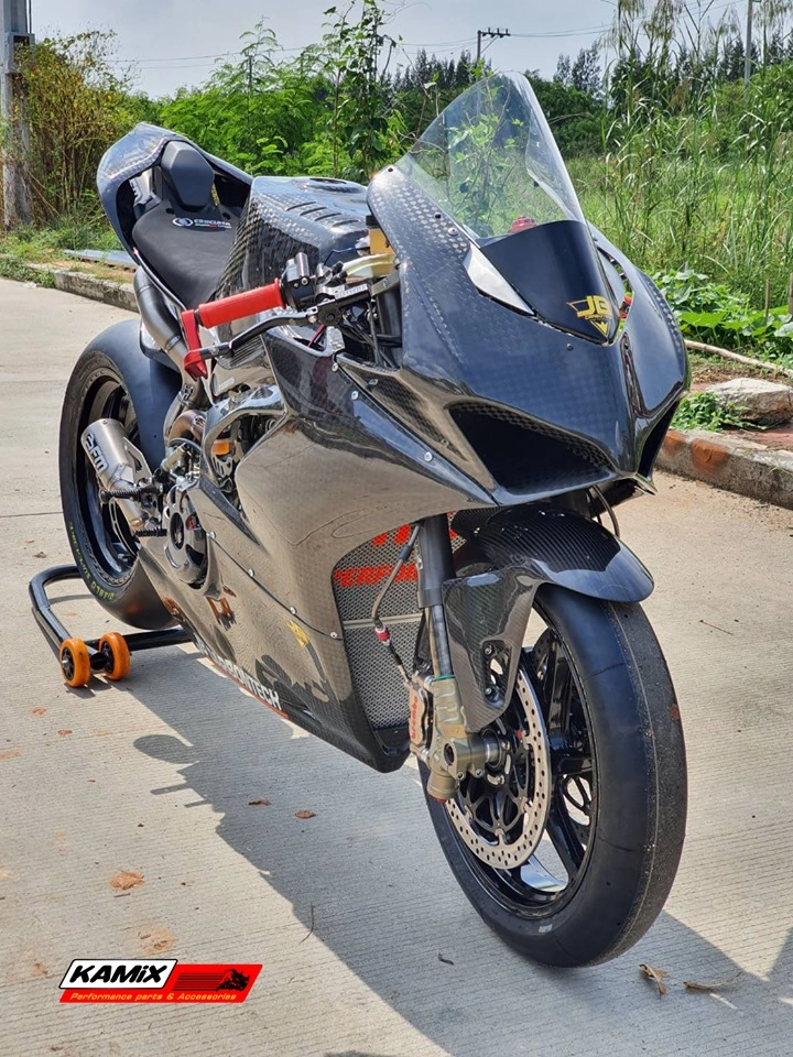Ducati panigale v4 độ hoàn thiện trong diện mạo full áo carbon - 3