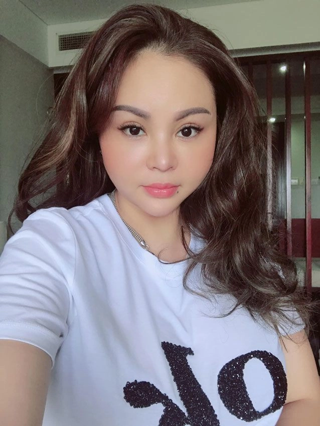 Dung nhan người chị thân thiết của trấn thành trước khi trở thành nữ hoàng dao kéo - 19