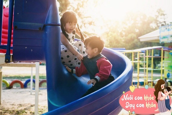 Gương mặt có 4 điểm lộc này báo hiệu bé khỏe mạnh phúc khí ngời ngời tương lai may mắn - 6