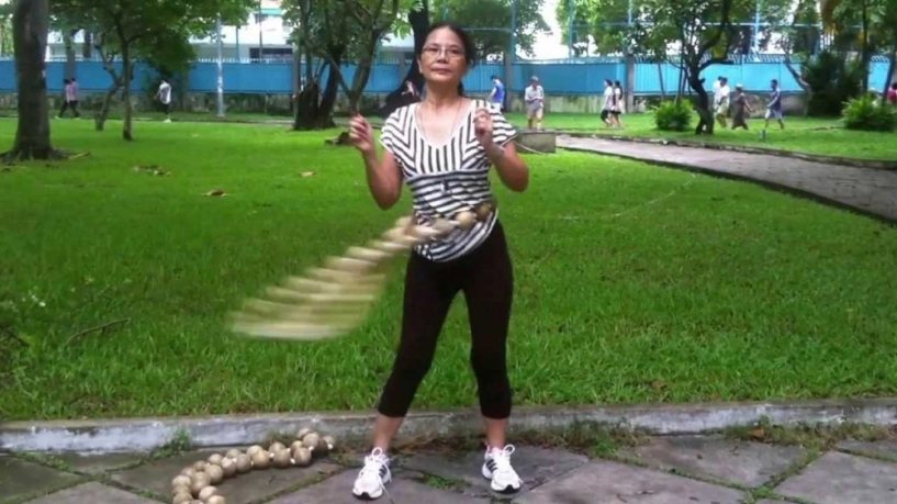 Hậu hút mỡ bụng hot girl trâm anh phải duy trì eo thon với bộ môn quen thuộc - 5