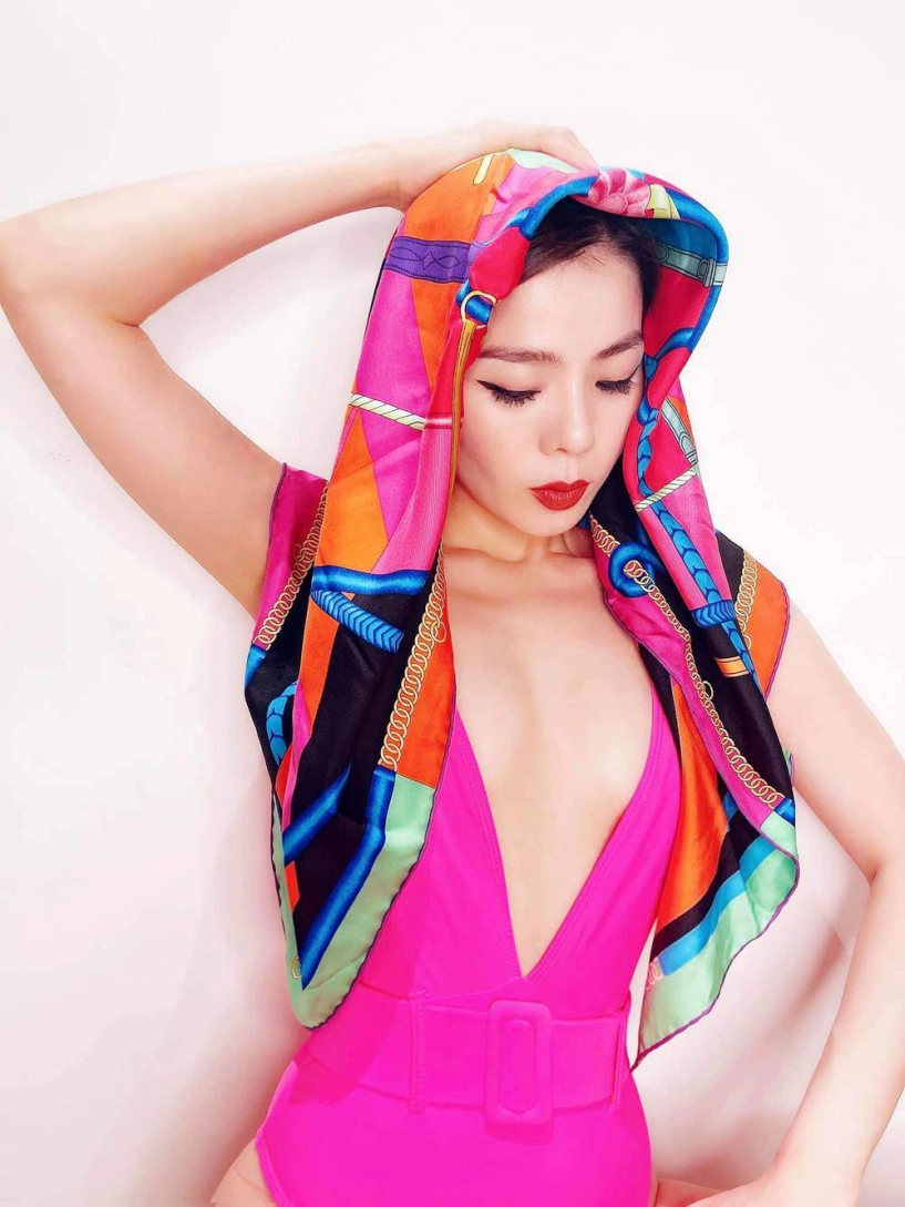 Hết thời mặc đồ hường sến lệ quyên cao tay phối đồ khoe vốn liếng tôi luyện vất vả - 10