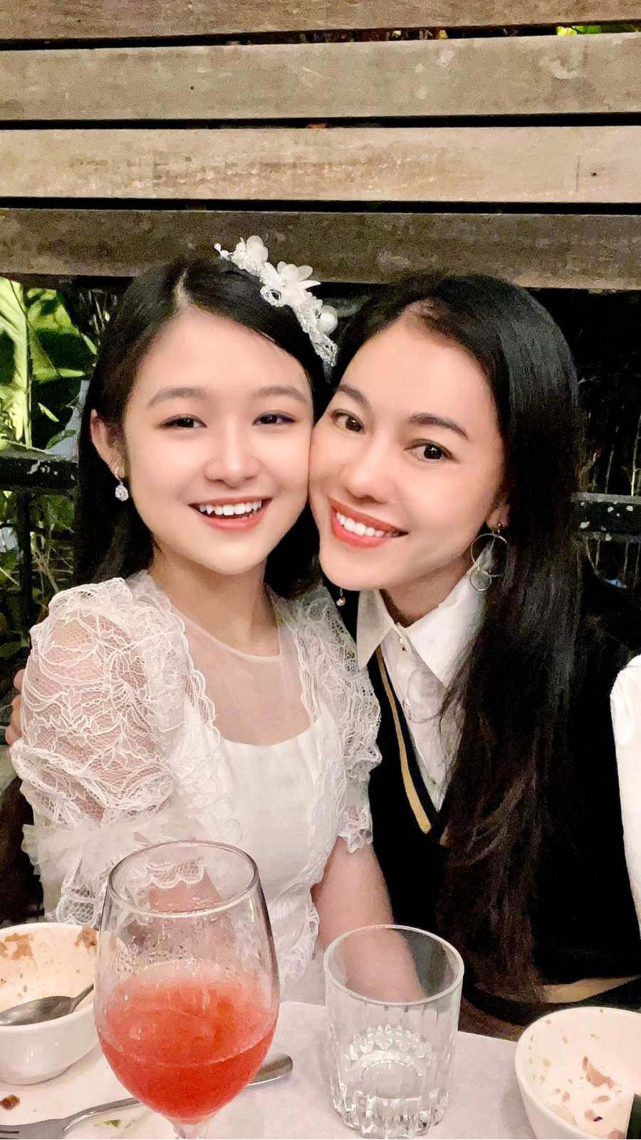 Hoa hậu nhí cần thơ lọt mắt xanh chủ tịch miss grand diện áo khoe eo thon - 11