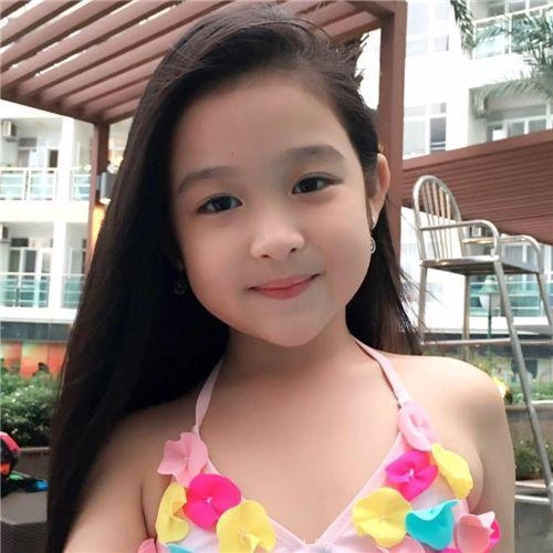 Hoa khôi nhí cần thơ thân thiết với con gái bà trùm hoa hậu thừa nhận định thi nhan sắc - 1