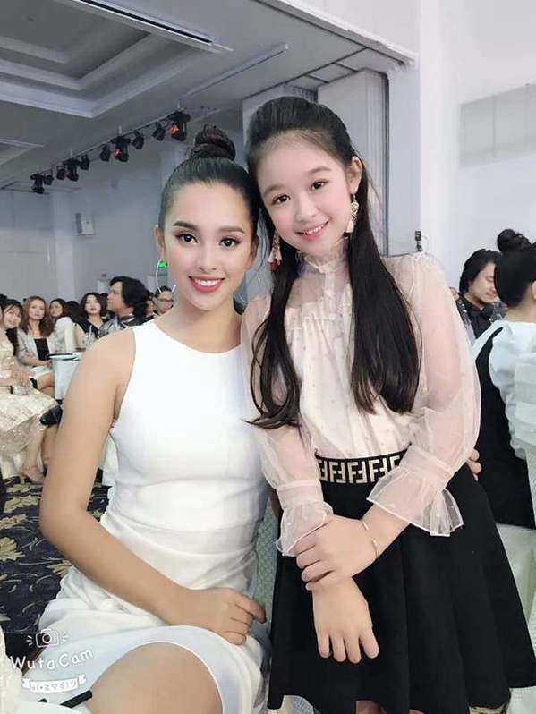 Hoa khôi nhí cần thơ thân thiết với con gái bà trùm hoa hậu thừa nhận định thi nhan sắc - 10