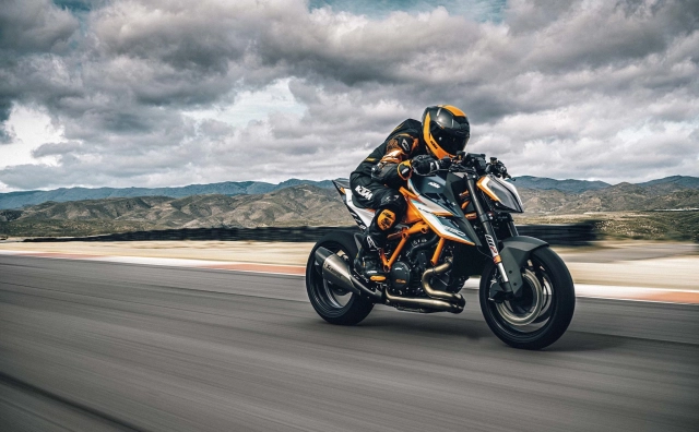 Ktm 1290 super duke r sắp lộ diện phiên bản hoàn toàn mới với mã evo - 3