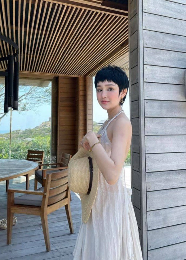 Nữ ca sĩ không ngại thẩm mỹ vẻ ngoài như búp bê đúng chuẩn nữ hoàng dao kéo - 5