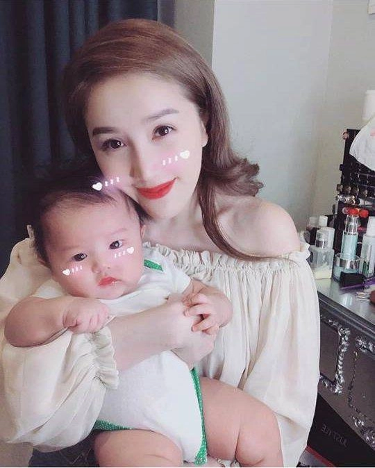 Sinh con với đại gia lớn tuổi bảo thy được chồng chăm tận răng nhưng cảnh làm mẹ không sướng - 2