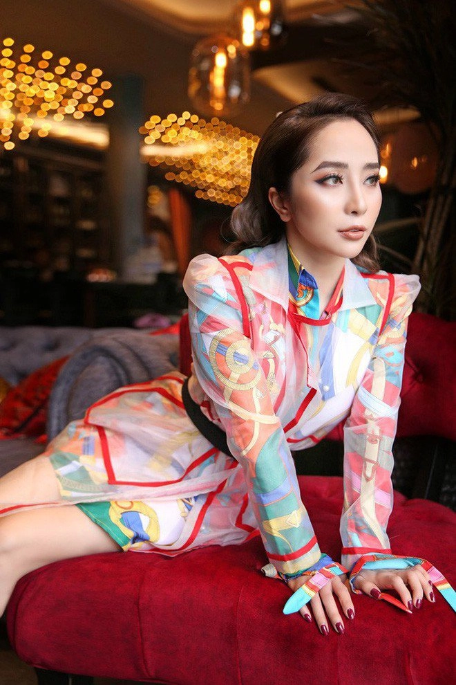 Trông lờ đờ khó tả trên livestream quỳnh nga vội phân trần vì lỡ tô điểm đôi mắt sai cách - 7