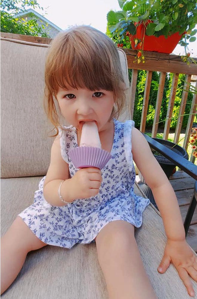 Bế con 2 tuổi theo chồng tây xuất ngoại cô gái khánh hoà sắp làm bà chủ ở canada - 11