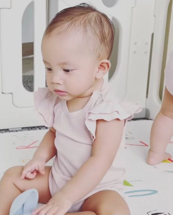 Con gái hồ ngọc hà bị sốt nhiều ngày qua gầy đi trông thấy ai cũng thương - 2