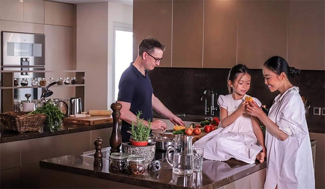 Đoan trang viên mãn ở singapore bật mí lời nhắn nhủ giữa bé sol với subeo nhà hà hồ - 11