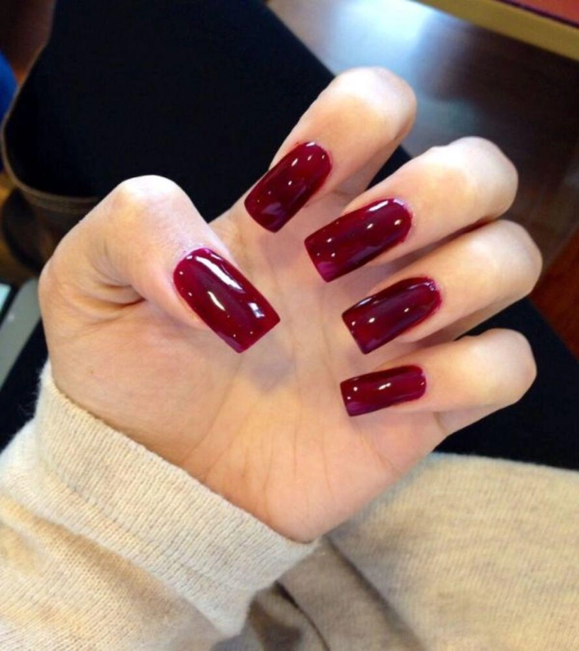 Gợi ý những mẫu nail đẹp màu đỏ đầy sang trọng và cuốn hút mà nàng không nên bỏ lỡ - 3