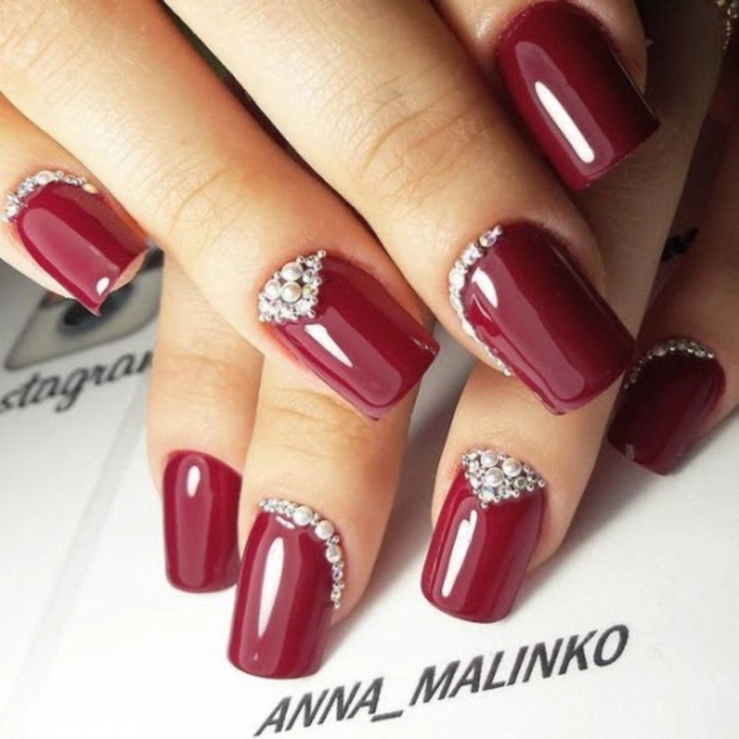 Gợi ý những mẫu nail đẹp màu đỏ đầy sang trọng và cuốn hút mà nàng không nên bỏ lỡ - 6