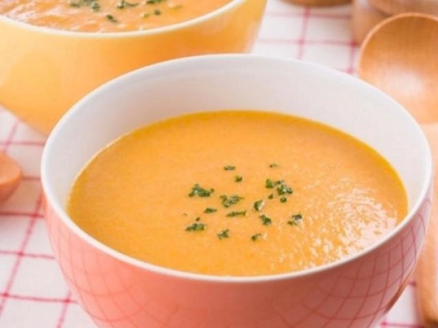 Cách làm bí đỏ hấp trứng cho bé ăn dặm - 17