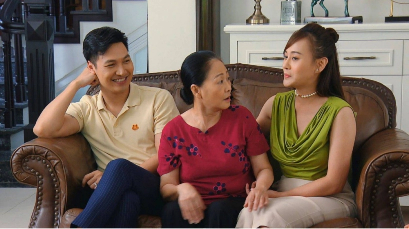 Hương vị tình thân nỗ lực f5 phong cách nam leo top với chiếc vòng cổ được ăn theo - 1