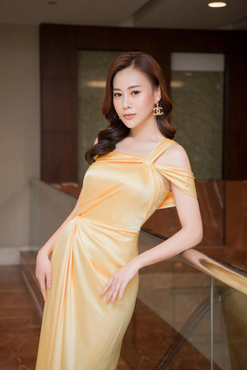 Khoe ảnh thẻ thời tiểu học phương oanh giờ sửa gần hết gương mặt mà nhan sắc vẫn vẹn nguyên - 9