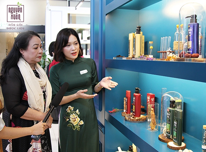 Mùi hương đặc biệt đưa mẹ nga thương ngày nắng về trở lại với thanh xuân - 3