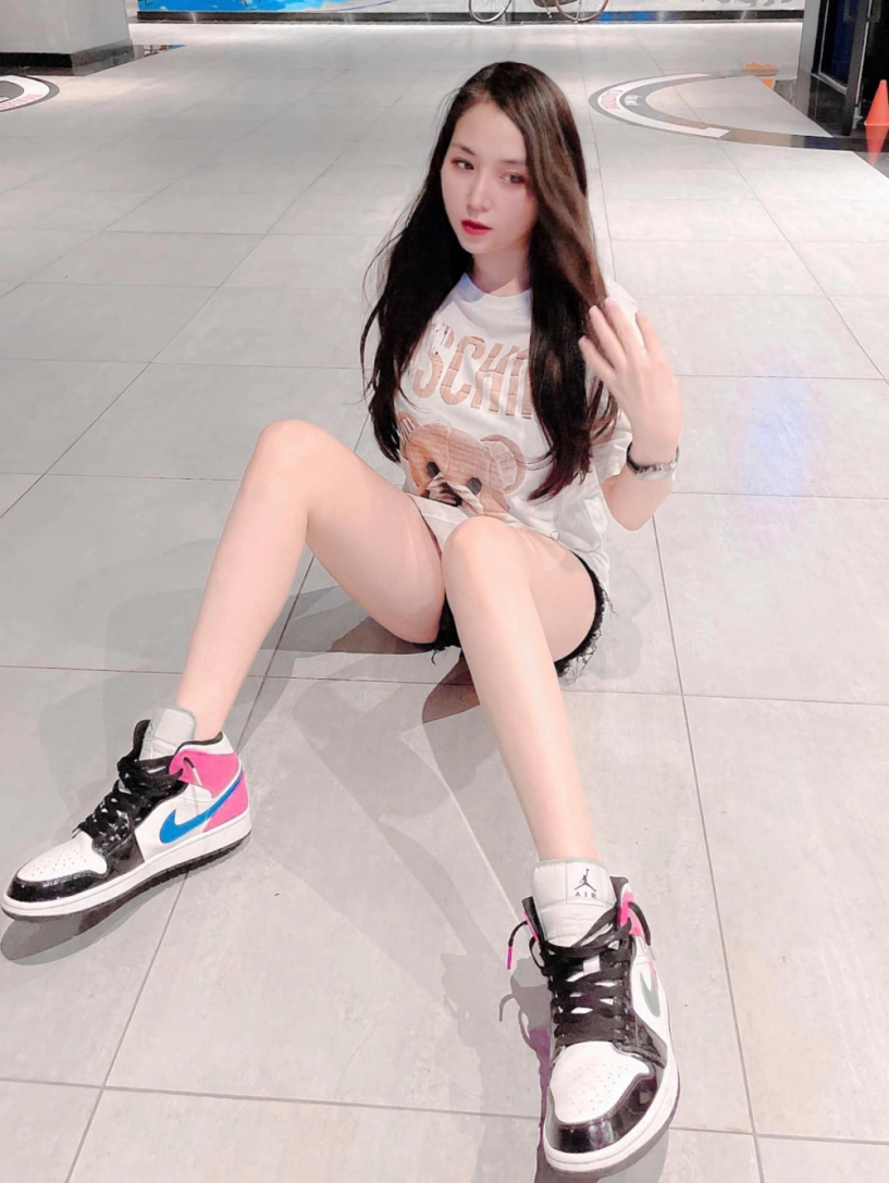 Ngày chăm con tối đi vũ trường cảnh làm mẹ của 3 dj việt nóng bỏng lại quá khác nhau - 10