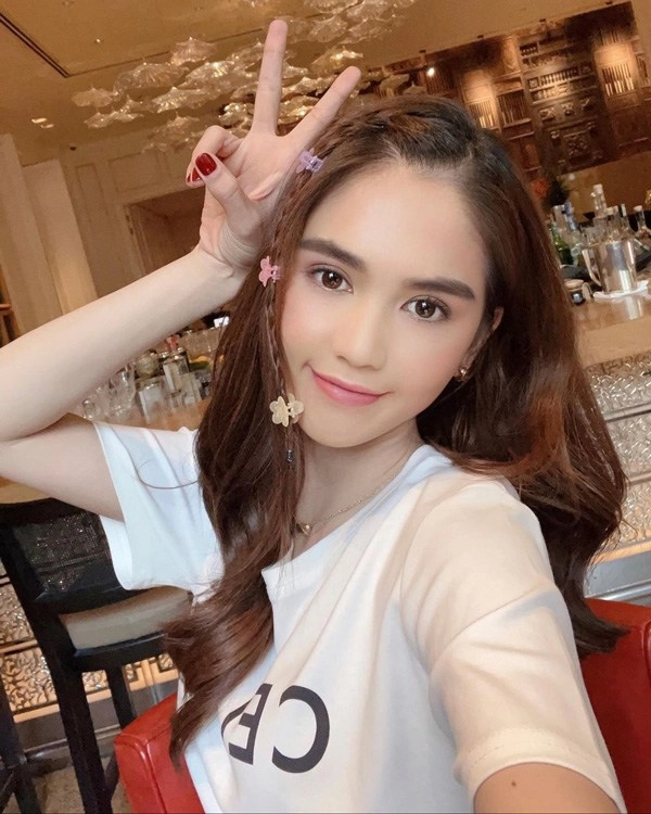 Ngọc trinh xuất hiện với gương mặt chảy máu chuyện gì thế này - 16