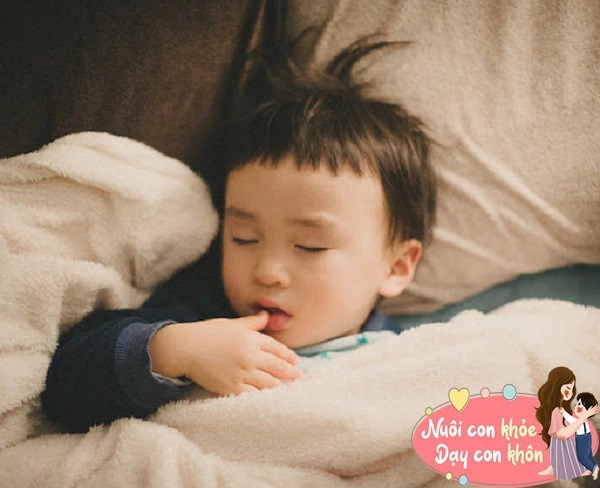 Thực hư trẻ quấy khóc đêm do thiếu canxi chuyên gia giải đáp và mách cách giúp con ngủ ngon - 3
