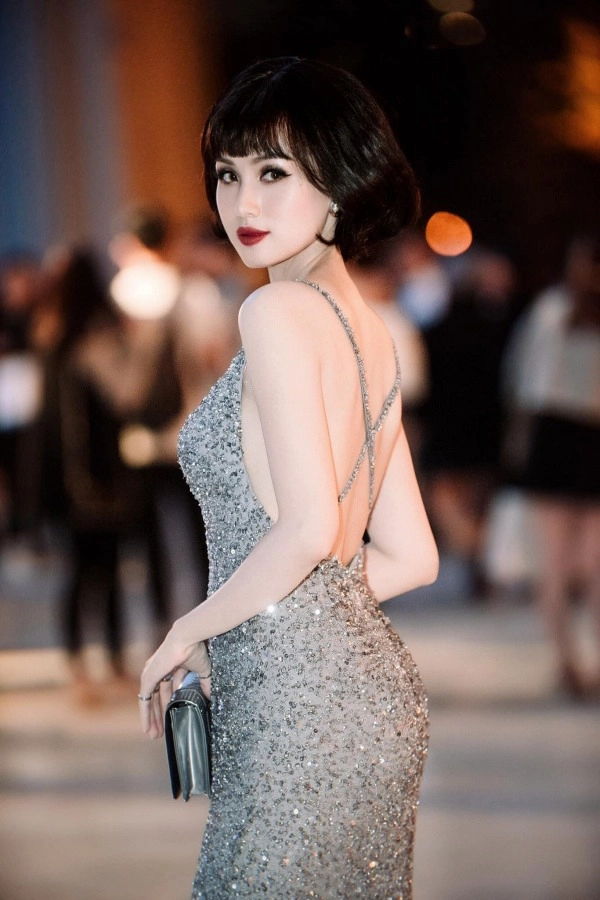 Trải qua hai lần sinh nở tâm tít vẫn làm fans mê mẩn vì vòng ba quá hoàn hảo - 12