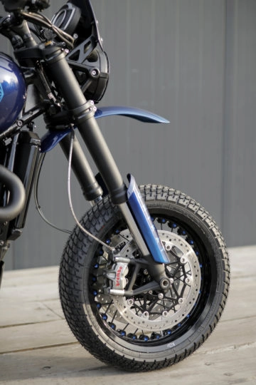 Triumph scrambler độ phong cách supermoto đến từ unikat - 6