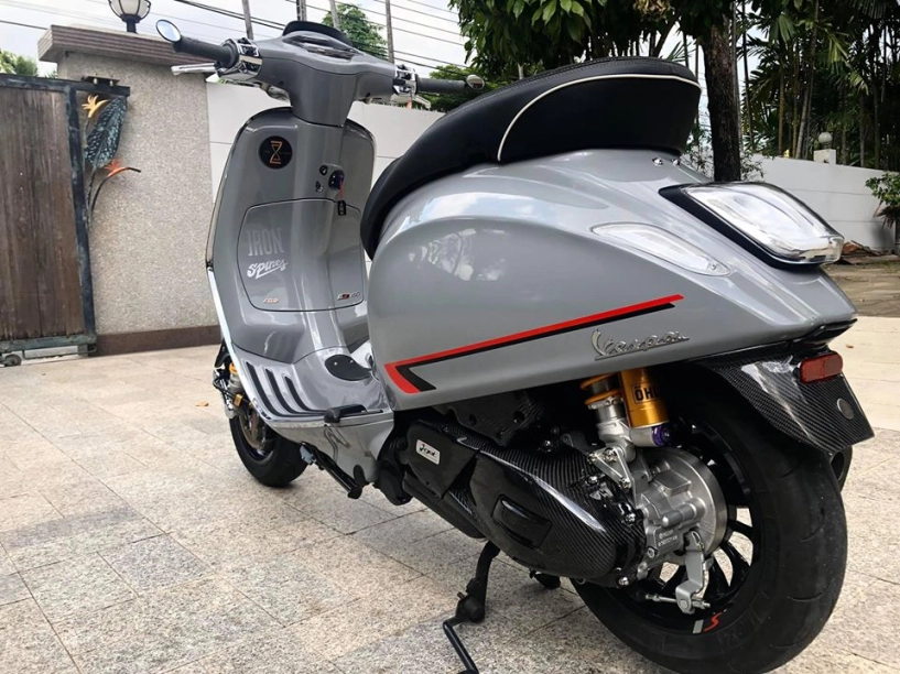 Vespa sprint đầy hấp dẫn với phiên bản xám ống nước đẹp bá cháy - 6