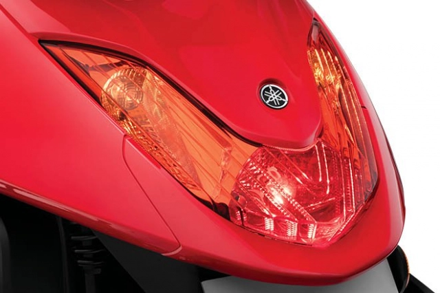 Yamaha ra mắt xe tay ga xăng pha điện hoàn toàn mới chốt giá 22 triệu - 1