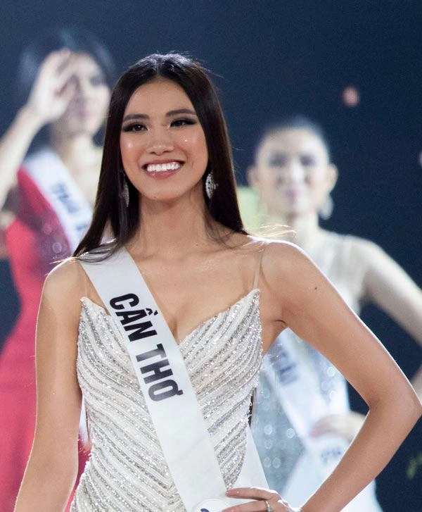 Á hậu kim duyên nói về việc thẩm mỹ đến với miss universe nếu đẹp thì đáng để làm - 2