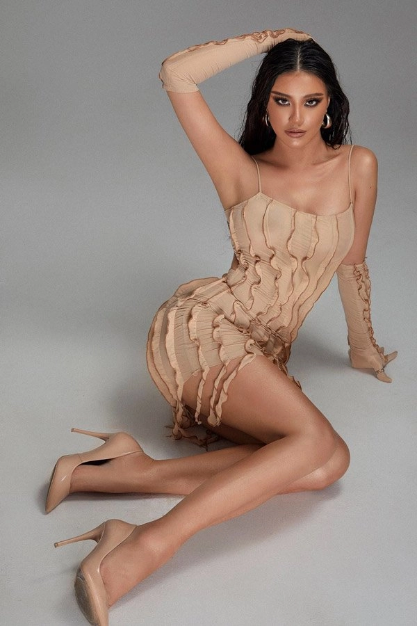 Á hậu kim duyên nói về việc thẩm mỹ đến với miss universe nếu đẹp thì đáng để làm - 9