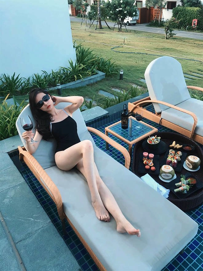 Á khôi học viện ngoại giao bỏ thi hoa hậu lấy chồng sinh một con vẫn đẹp nức nở - 9