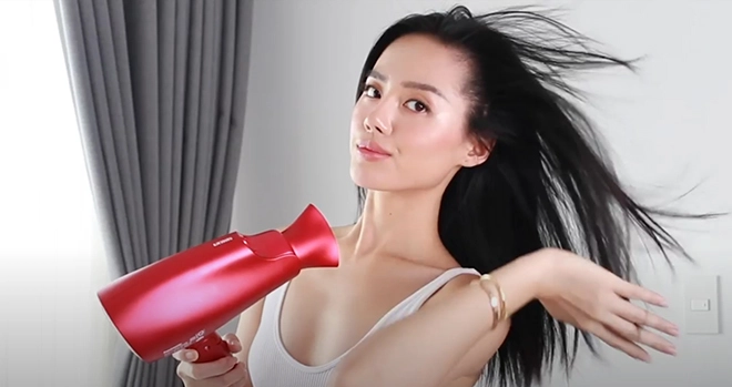 cô em trendy khánh linh mách bạn cách haircare cực chuẩn từ máy sấy tóc - 4
