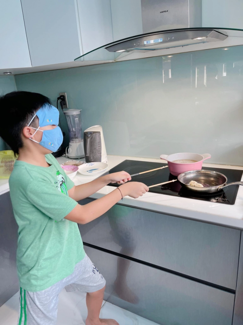 Con gái ốc thanh vân xưa gầy nay khoe vóc dáng siêu mẫu nhí khi hoá thân nàng tiên cá - 5