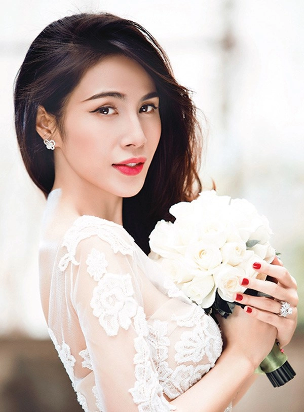 Gắn liền với thông tin dao kéo khắp mặt thuỷ tiên vẫn giữ im lặng bình thản - 26