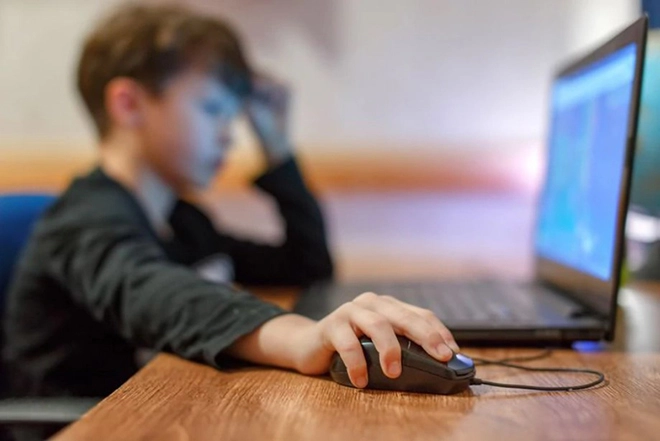 Internet trong học đường đừng biến công cụ hữu ích thành mối nguy với trẻ - 2