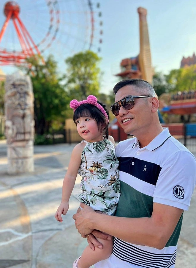 Jennifer phạm quá viên mãn 3 con với chồng đại gia đều đẹp trai xinh gái chuẩn gen hoa hậu - 11