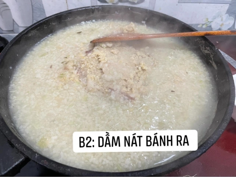 Làm bánh chưng rán nước lọc khoe bố mẹ cô gái tá hỏa khi làm đến bước cuối cùng - 2