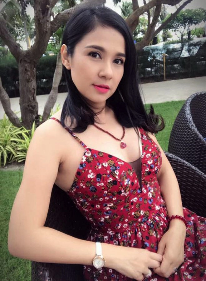 Làm mẹ đơn thân trong biệt thự 2500m2 việt trinh u50 như thiếu nữ thân thiết bên con lớn - 8