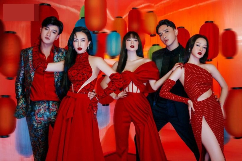 Màu son bị đụng hàng nhiều nhất tết bộ ba 18 sắc lẹm vẫn chưa cháy bằng lý nhã kỳ - 1