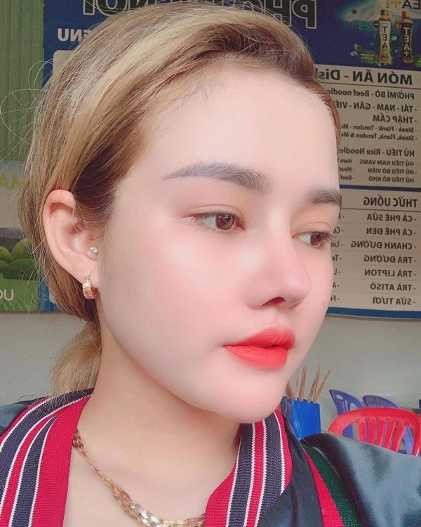 Nữ hoàng livestream việt nổi giận khi bị chê sửa mũi quá xấu - 6
