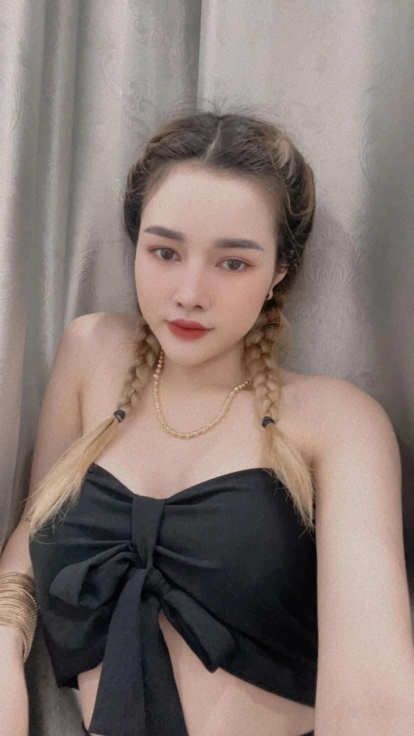 Nữ hoàng livestream việt nổi giận khi bị chê sửa mũi quá xấu - 10