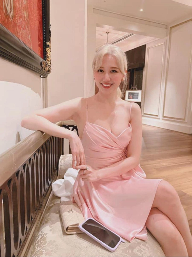 Sao việt đảo ngói đón tết sơn tùng bất ngờ ngân khánh nền nã hari won nhận nỗi buồn lớn - 8