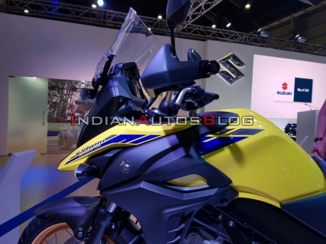 Cận cảnh suzuki v-strom 650 xt 2020 được giới thiệu tại auto expo 2020 - 4