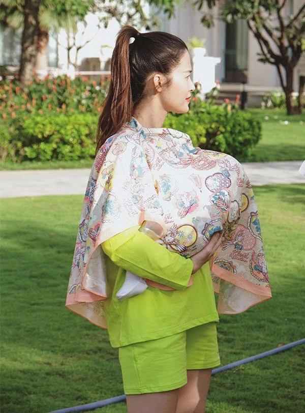 Con quấn mẹ khi làm tóc và trang điểm đông nhi được khen hồ ngọc hà lại bị trừ điểm - 7