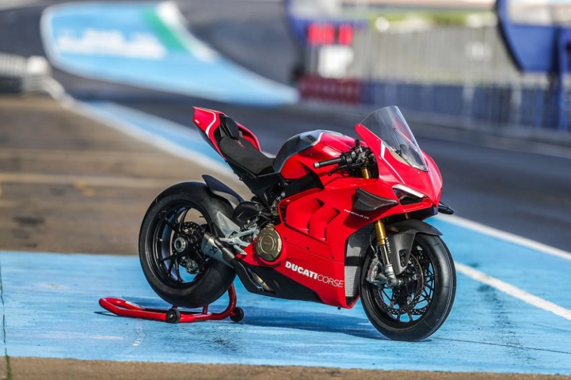 Ducati tiết lộ phụ kiện hiệu suất cao cho panigale v4 - 3