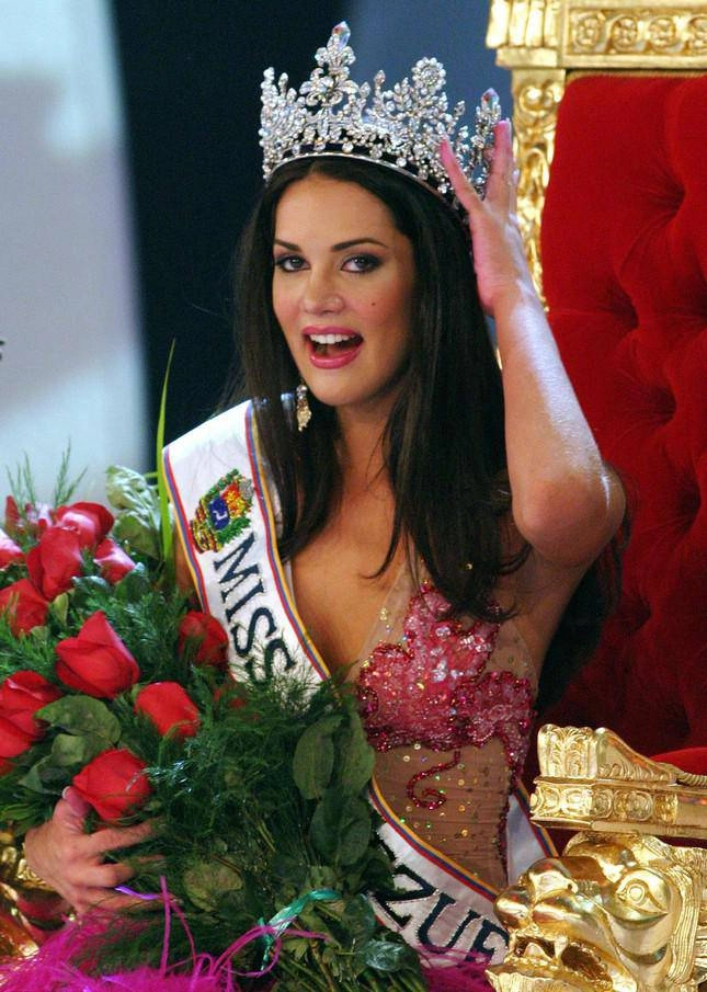Hoa hậu venezuela bị sát hại gây rúng động thế giới con gái thoát nạn giờ ra sao - 1