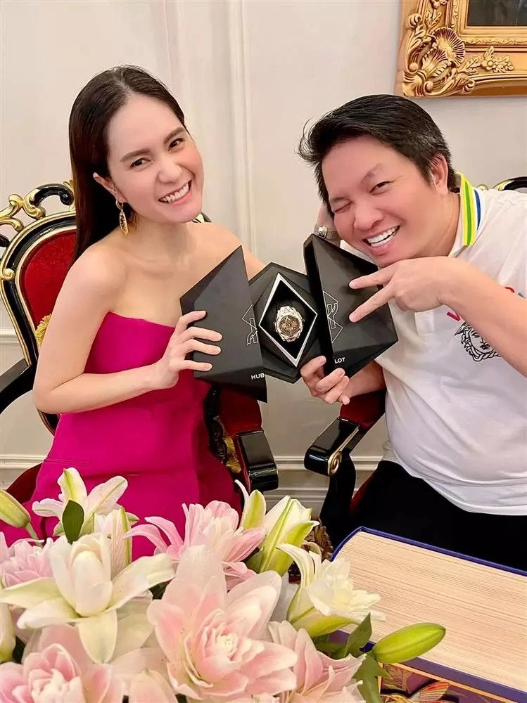 Học theo lâm tâm như nữ đại gia quận 7 chơi lớn lấy túi hermes nửa tỷ đựng cún cưng - 4